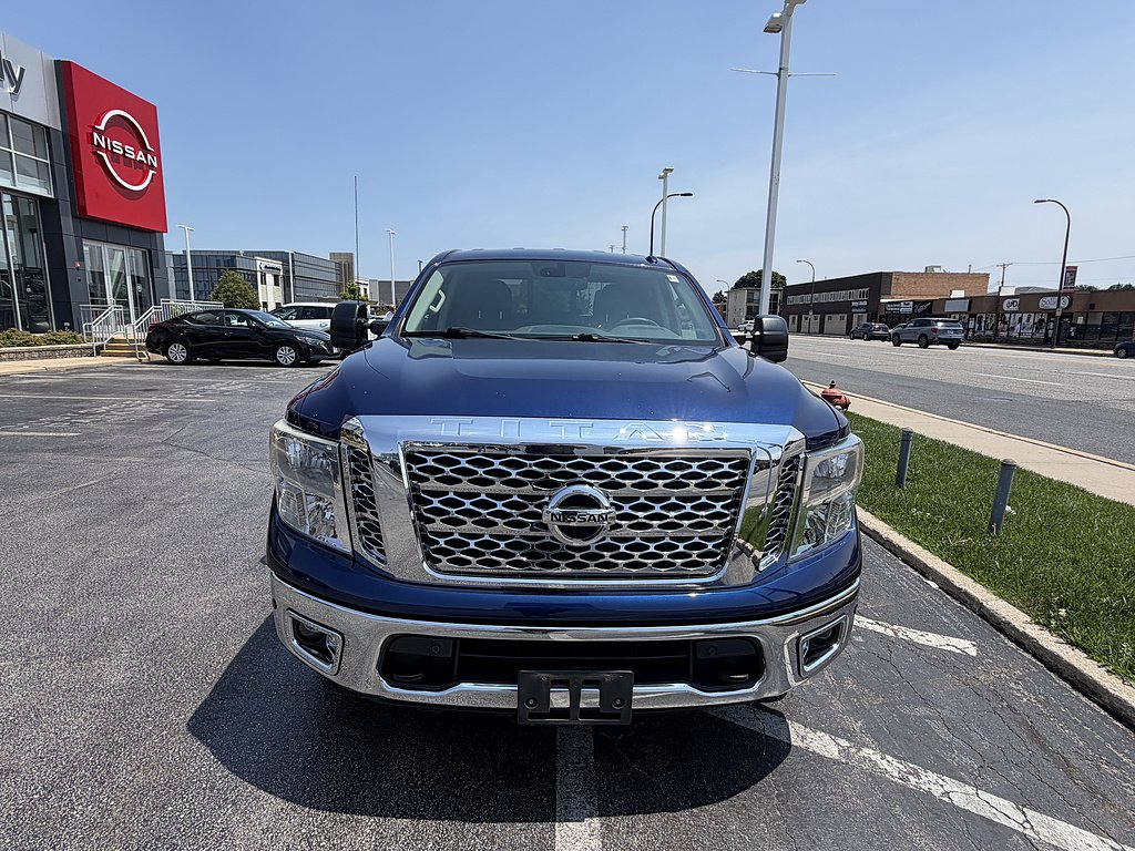 nissan titan 2017 1N6AA1E50HN555845 image nissan titan 2017 1N6AA1E50HN555845 image