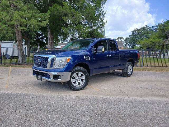 nissan titan 2017 1N6AA1CK5HN559043 image nissan titan 2017 1N6AA1CK5HN559043 image
