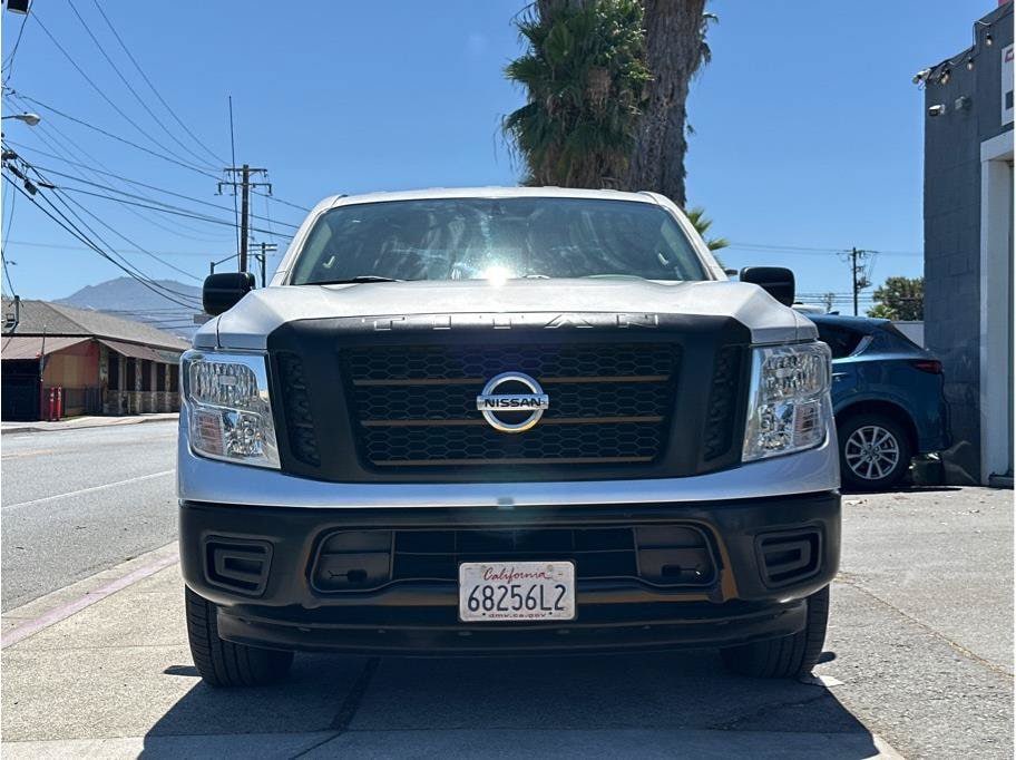 nissan titan 2017 1N6AA1EK9HN567787 image nissan titan 2017 1N6AA1EK9HN567787 image