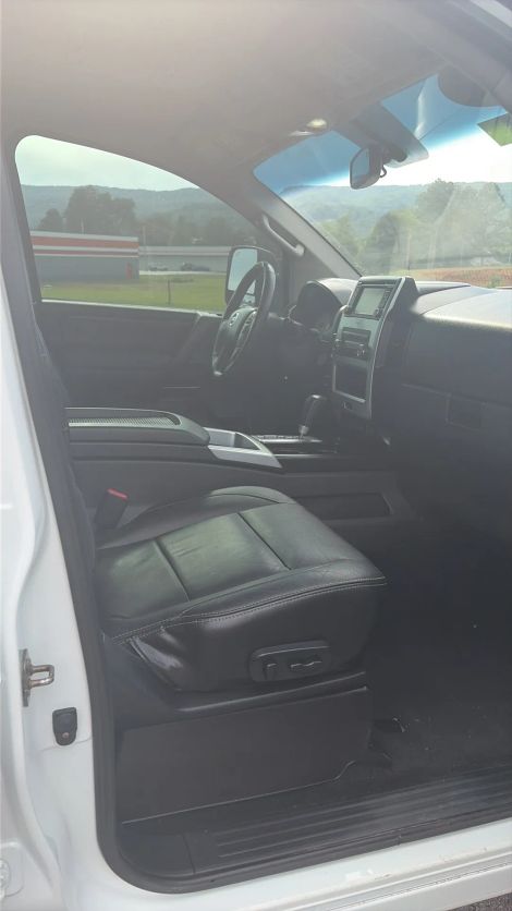 nissan titan 2013 1N6BA0ECXDN303690 image nissan titan 2013 1N6BA0ECXDN303690 image