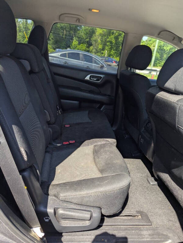 nissan pathfinder 2018 5N1DR2MM6JC648597 image nissan pathfinder 2018 5N1DR2MM6JC648597 image