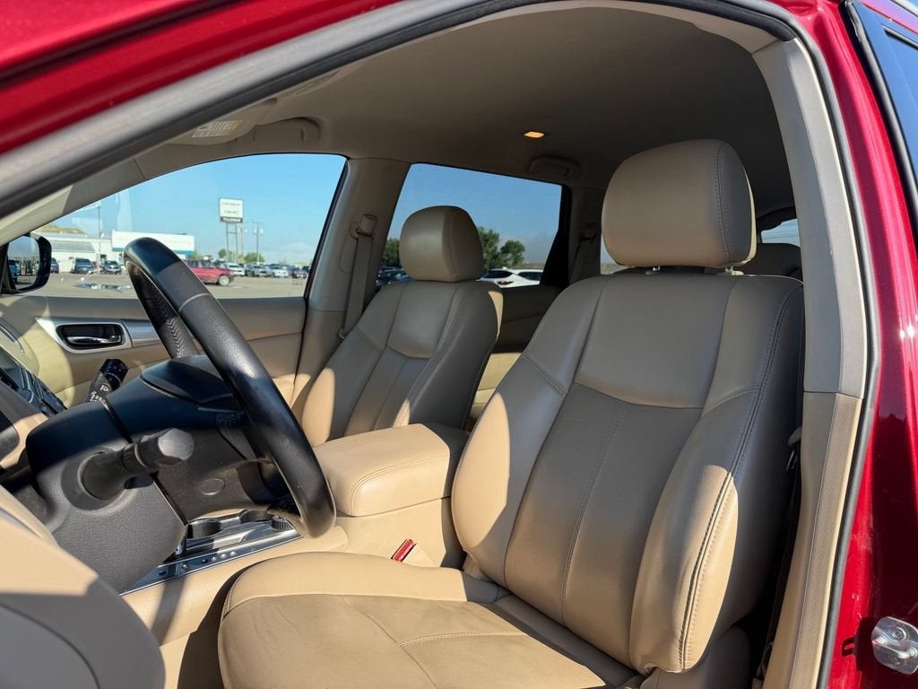 nissan pathfinder 2017 5N1DR2MM4HC628326 image nissan pathfinder 2017 5N1DR2MM4HC628326 image