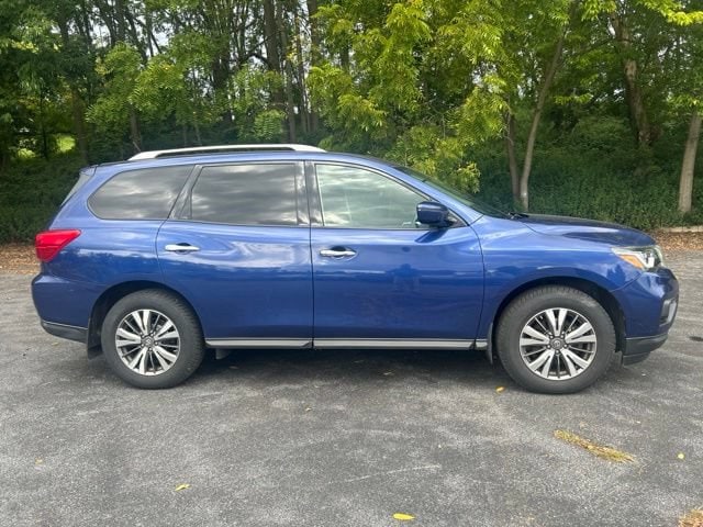 nissan pathfinder 2017 5N1DR2MM3HC638880 image nissan pathfinder 2017 5N1DR2MM3HC638880 image