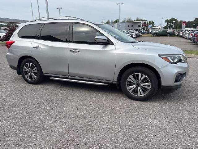 nissan pathfinder 2017 5N1DR2MM3HC686606 image nissan pathfinder 2017 5N1DR2MM3HC686606 image