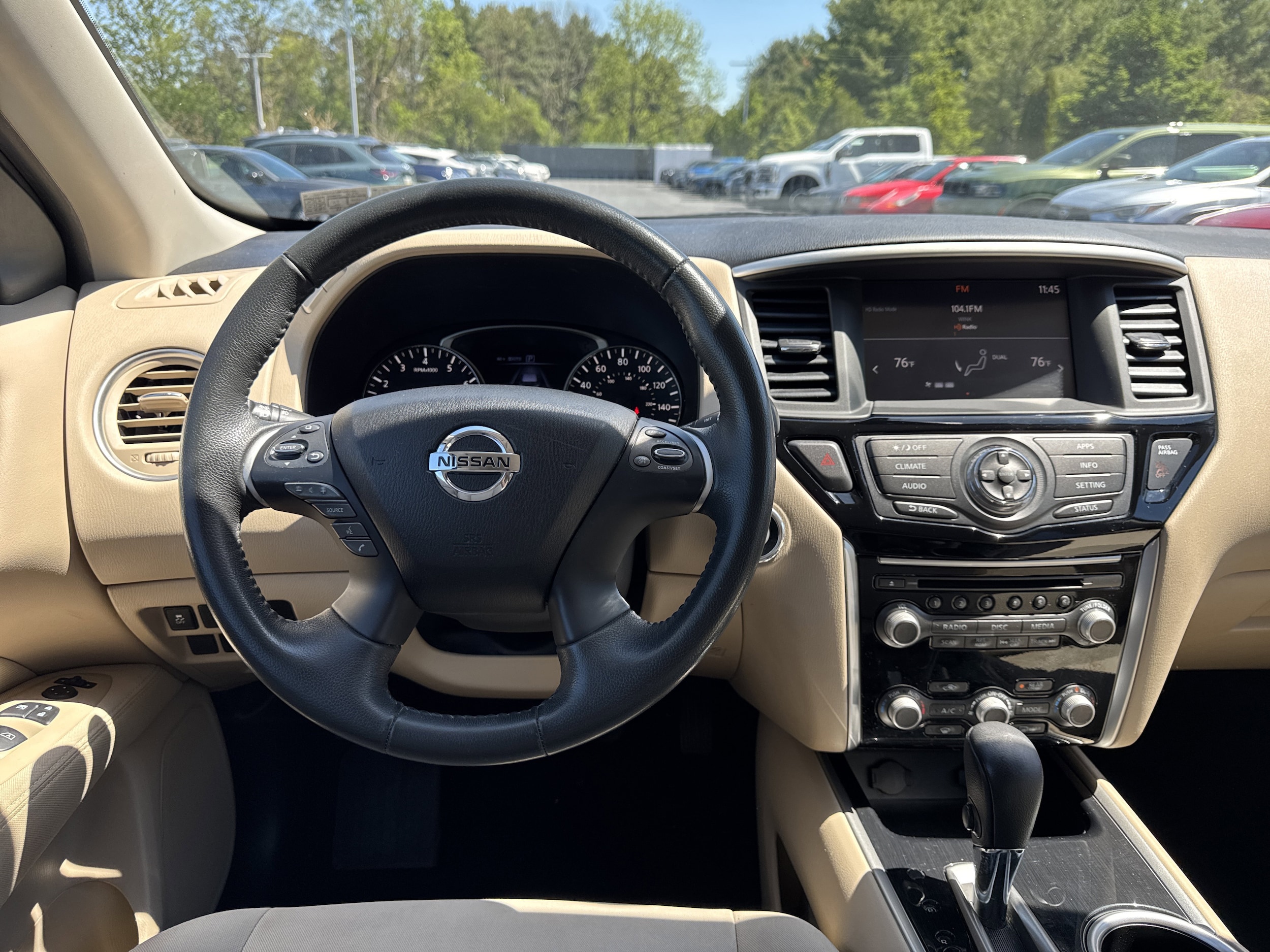 nissan pathfinder 2017 5N1DR2MM4HC643716 image nissan pathfinder 2017 5N1DR2MM4HC643716 image