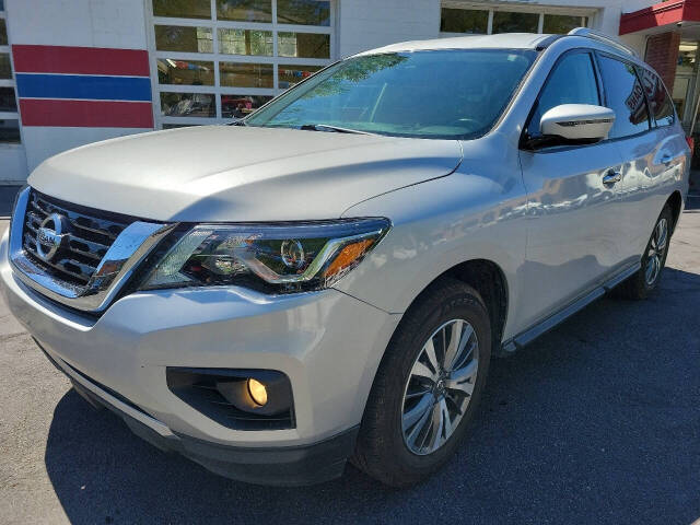 nissan pathfinder 2017 5N1DR2MM4HC614717 image nissan pathfinder 2017 5N1DR2MM4HC614717 image