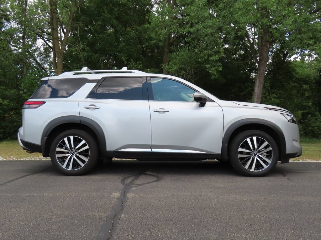 nissan pathfinder 2024 5N1DR3DJ1RC311729 image