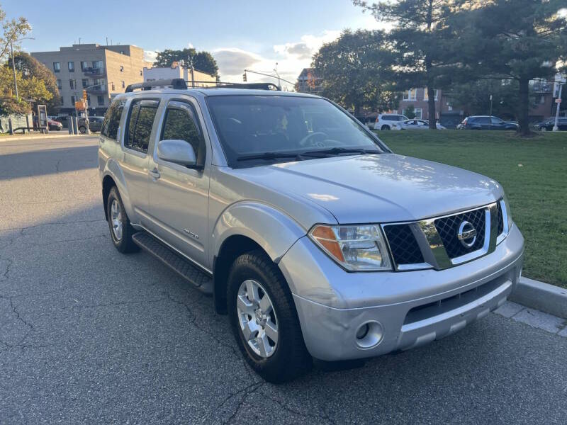 nissan pathfinder 2005 5N1AR18W45C700517 image nissan pathfinder 2005 5N1AR18W45C700517 image