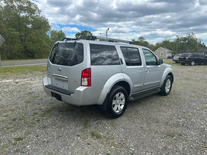 nissan pathfinder 2005 5N1AR18W75C728313 image nissan pathfinder 2005 5N1AR18W75C728313 image