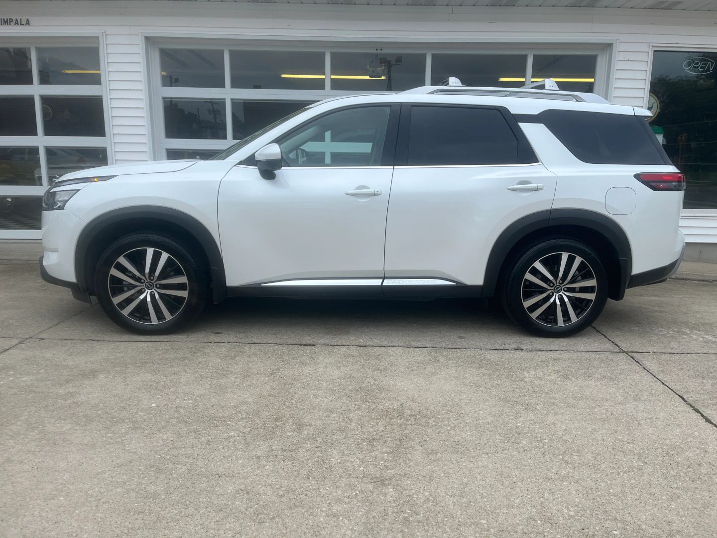 nissan pathfinder 2025 5N1DR3DGXSC282015 image nissan pathfinder 2025 5N1DR3DGXSC282015 image