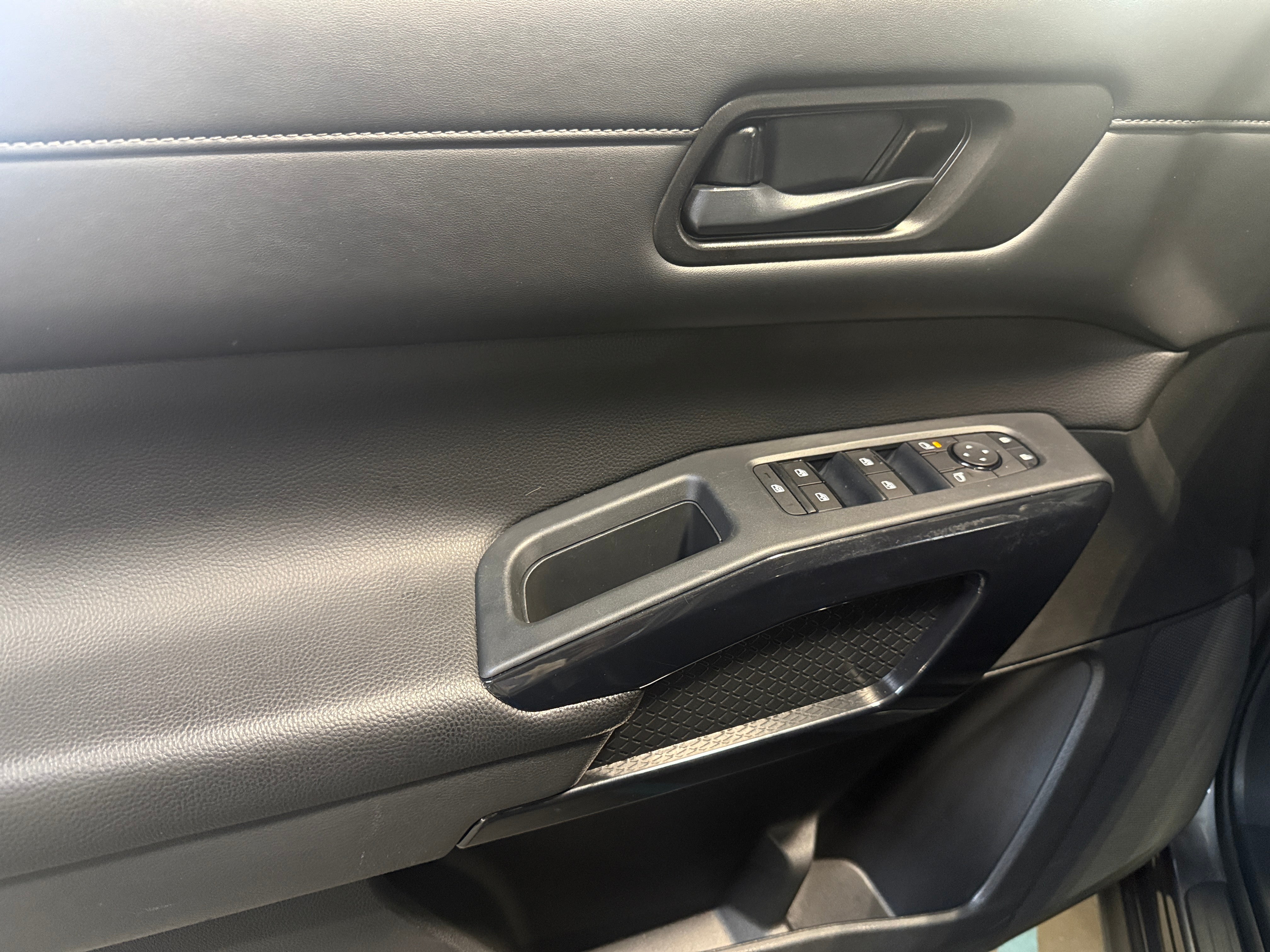 nissan pathfinder 2025 5N1DR3BA7SC266045 image nissan pathfinder 2025 5N1DR3BA7SC266045 image