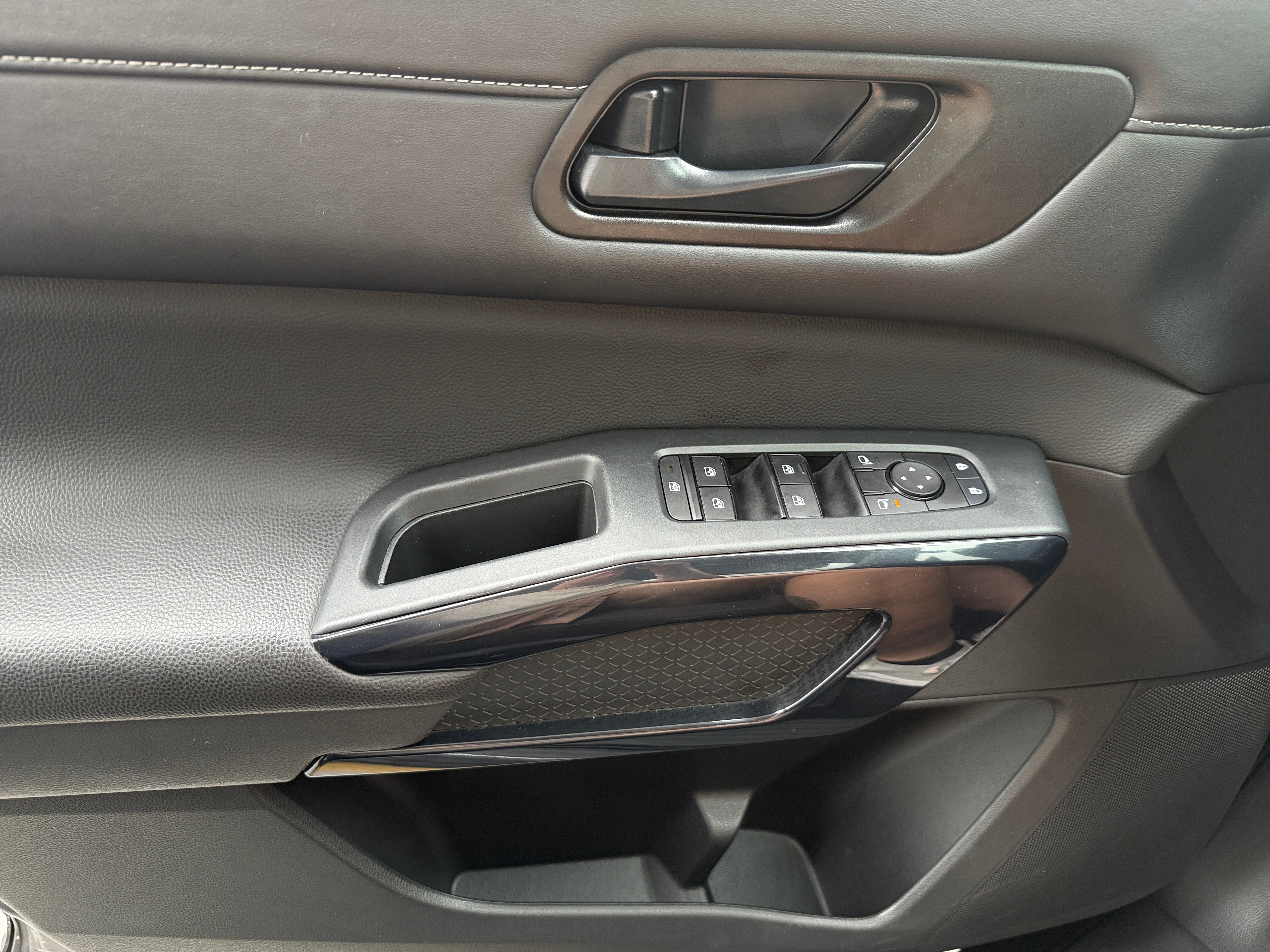 nissan pathfinder 2025 5N1DR3BC2SC246884 image nissan pathfinder 2025 5N1DR3BC2SC246884 image