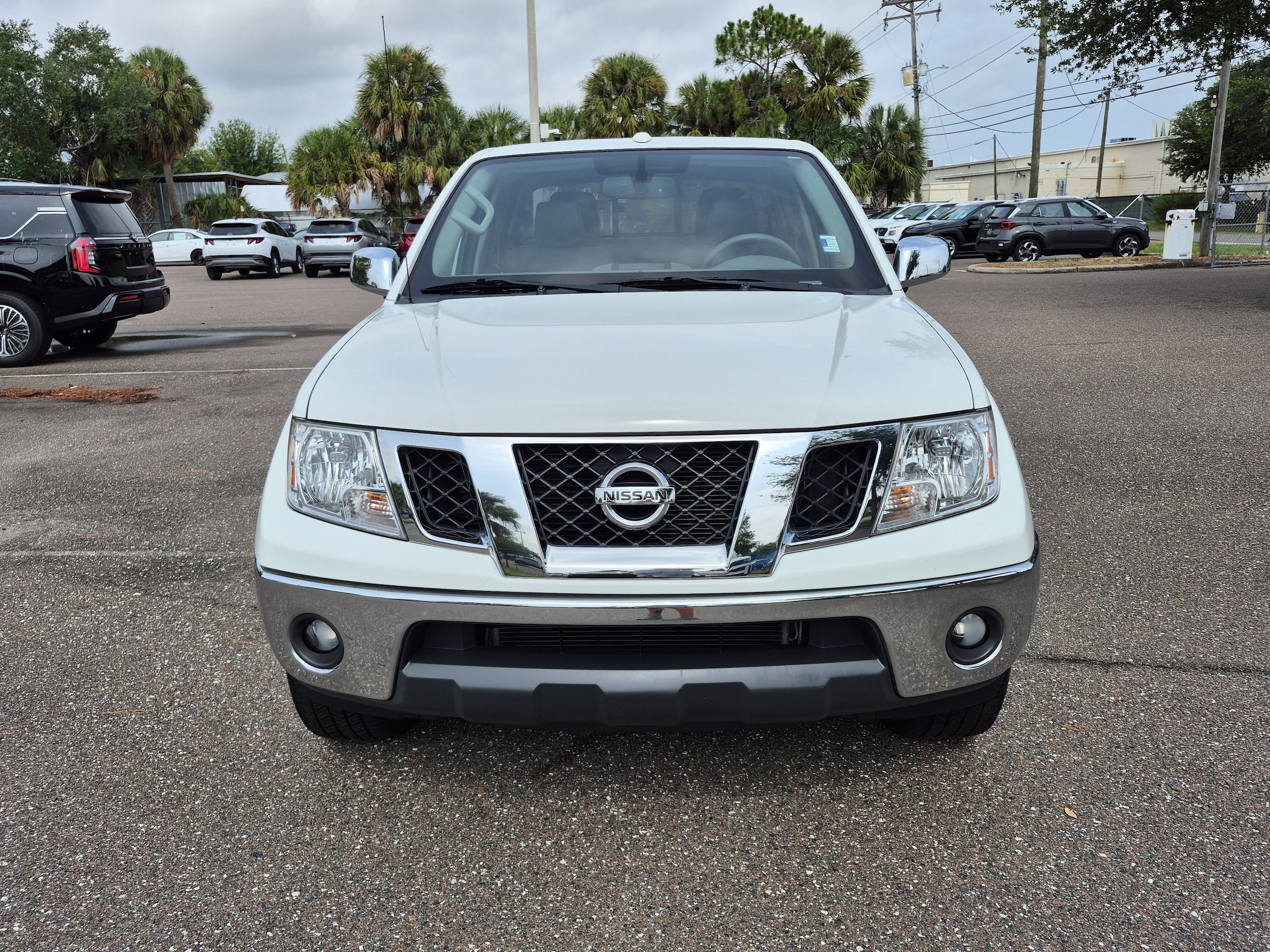 nissan frontier 2018 1N6DD0ER2JN734430 image nissan frontier 2018 1N6DD0ER2JN734430 image