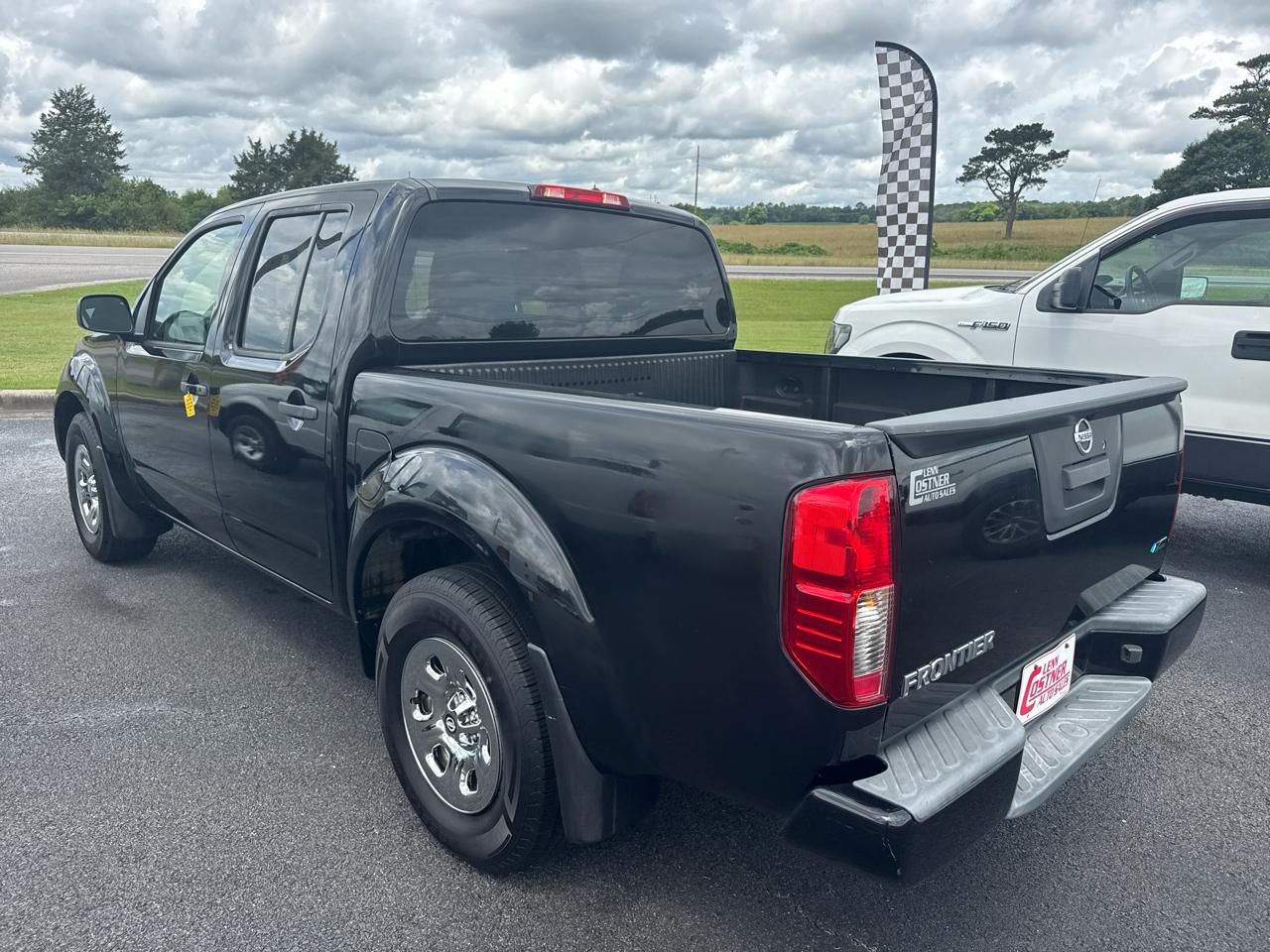 nissan frontier 2018 1N6DD0ER6JN701804 image nissan frontier 2018 1N6DD0ER6JN701804 image