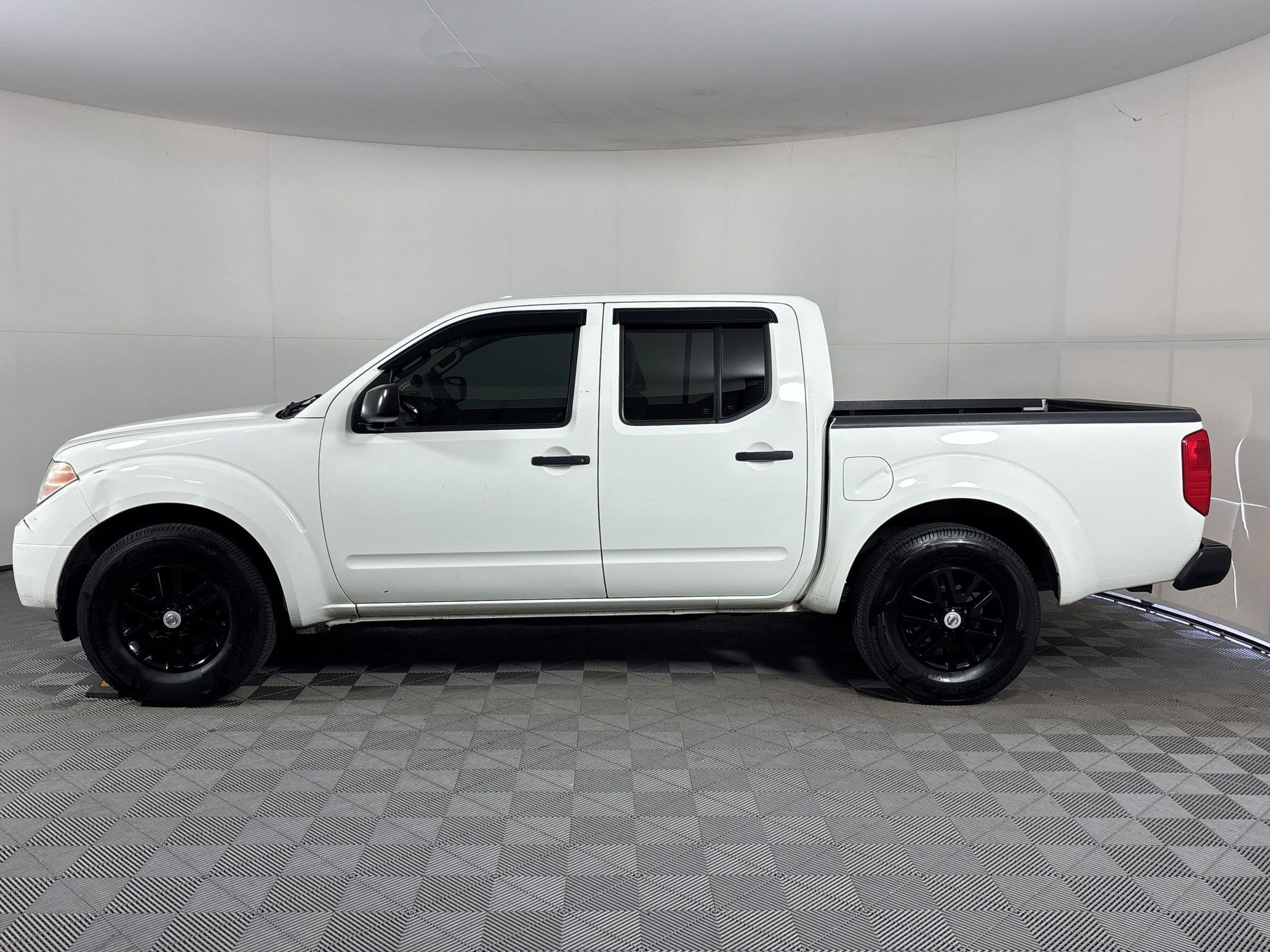 nissan frontier 2017 1N6AD0ER9HN728671 image nissan frontier 2017 1N6AD0ER9HN728671 image