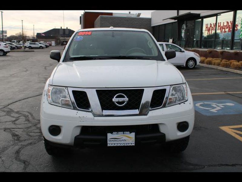 nissan frontier 2014 1N6AD0CW9EN764042 image nissan frontier 2014 1N6AD0CW9EN764042 image