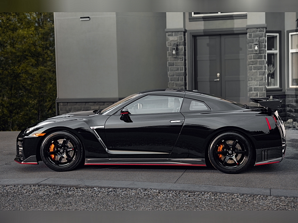 nissan gt-r 2018 JN1AR5EF8JM710104 image nissan gt-r 2018 JN1AR5EF8JM710104 image