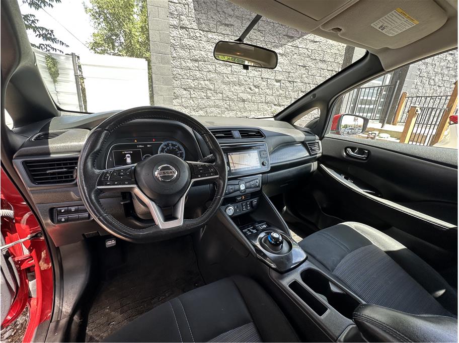 nissan leaf 2019 1N4AZ1CP0KC305076 image