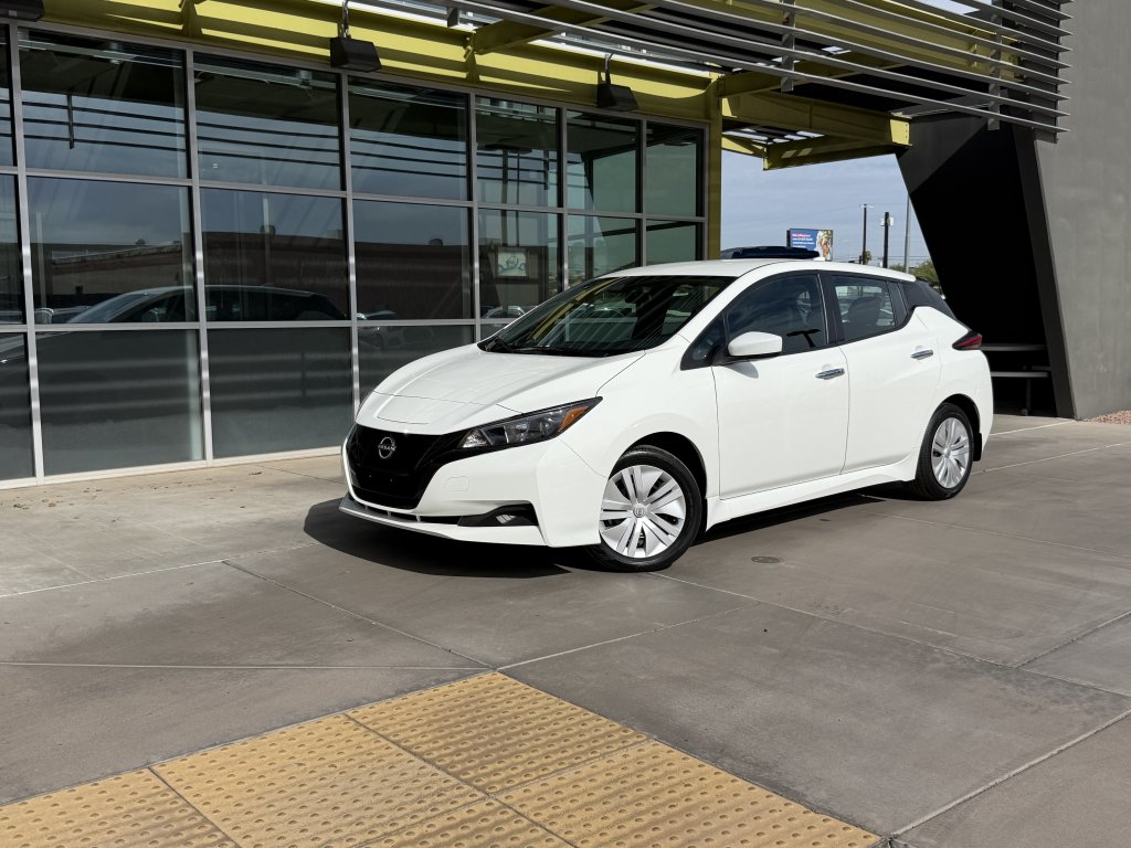 nissan leaf 2025 1N4AZ1BV3SC564077 image nissan leaf 2025 1N4AZ1BV3SC564077 image