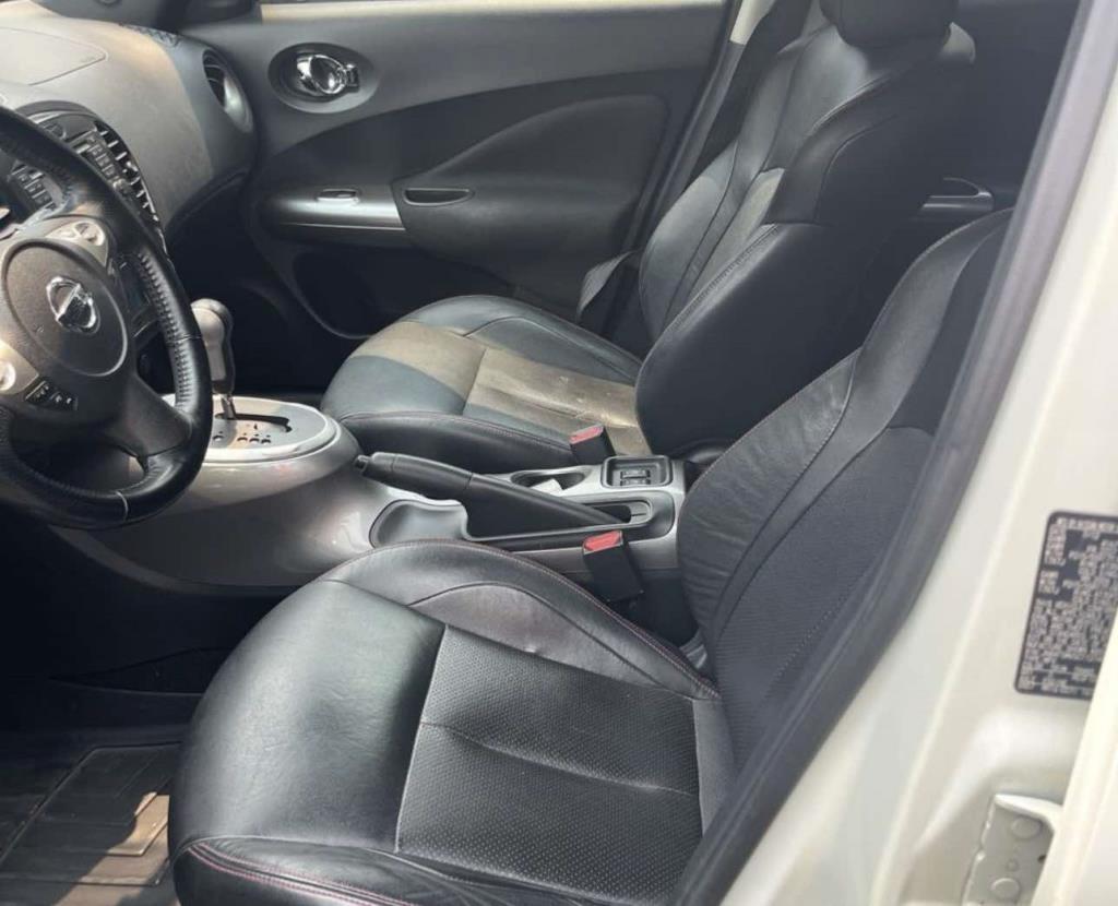nissan juke 2012 JN8AF5MV5CT127484 image nissan juke 2012 JN8AF5MV5CT127484 image