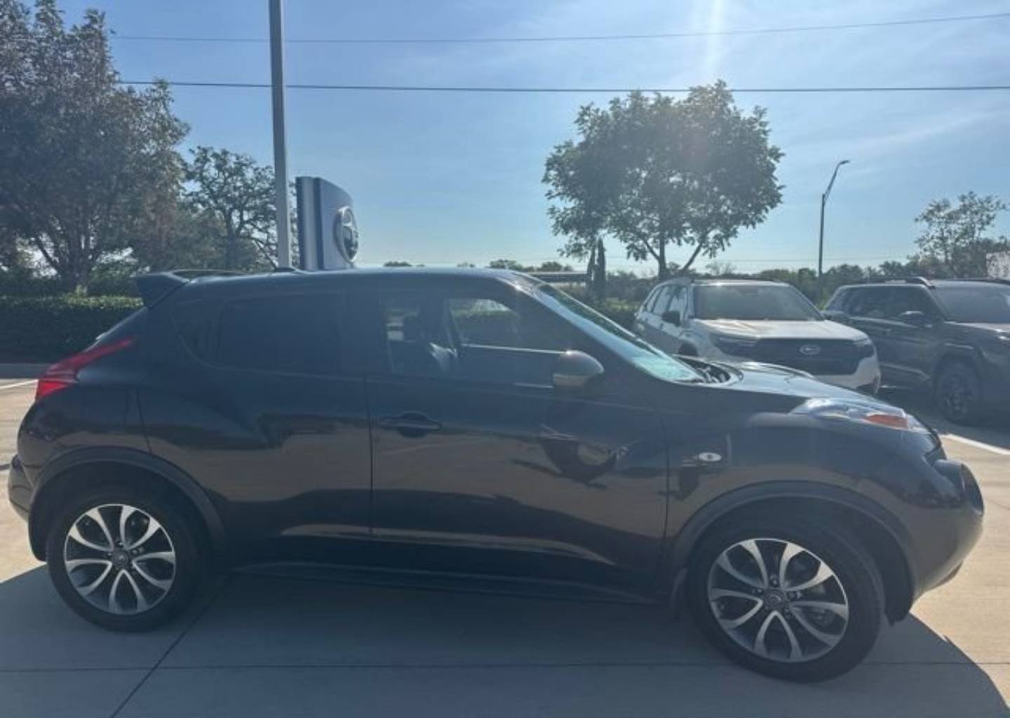 nissan juke 2011 JN8AF5MR3BT018717 image