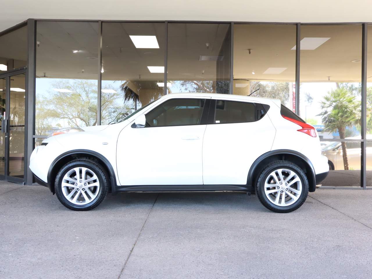 nissan juke 2013 JN8AF5MR0DT225598 image nissan juke 2013 JN8AF5MR0DT225598 image