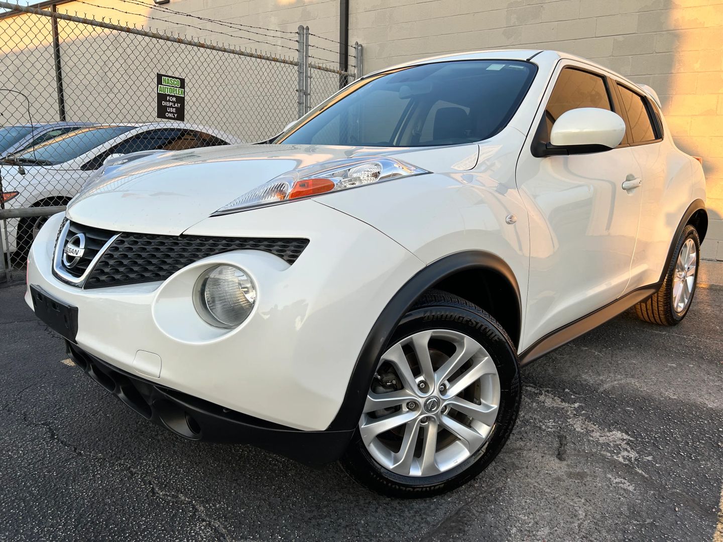 nissan juke 2014 JN8AF5MR0ET352997 image nissan juke 2014 JN8AF5MR0ET352997 image