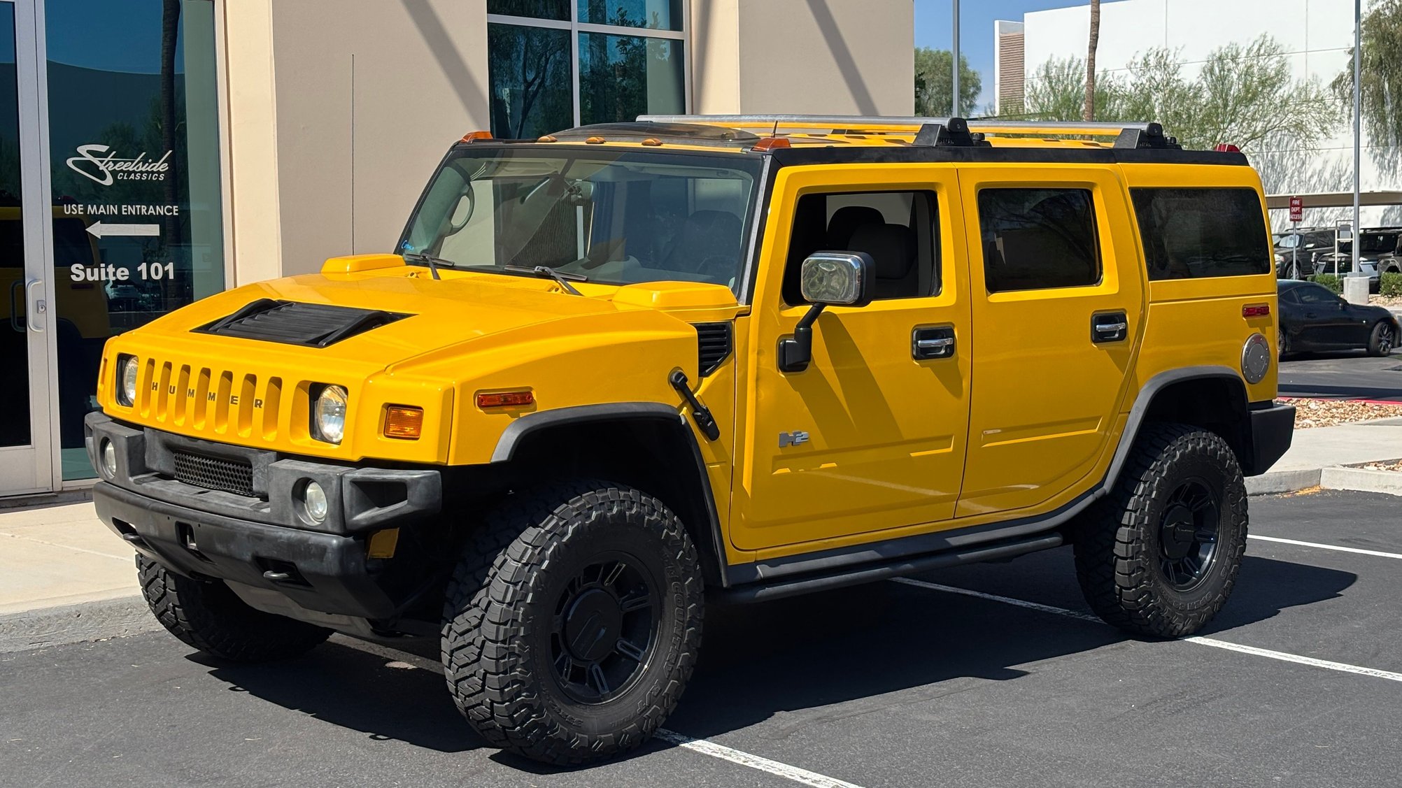 hummer h2 2004 5GRGN23U74H118630 image hummer h2 2004 5GRGN23U74H118630 image