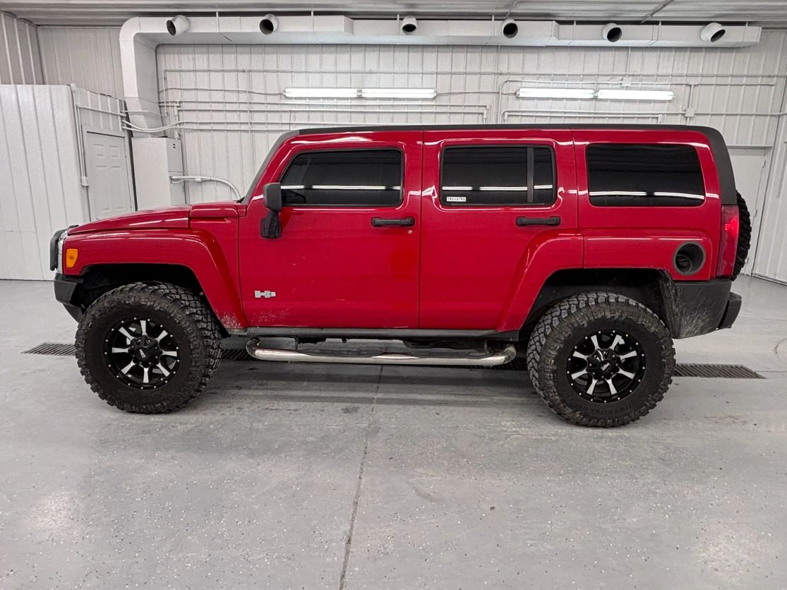 hummer h3 2008 5GTEN33E188185746 image hummer h3 2008 5GTEN33E188185746 image