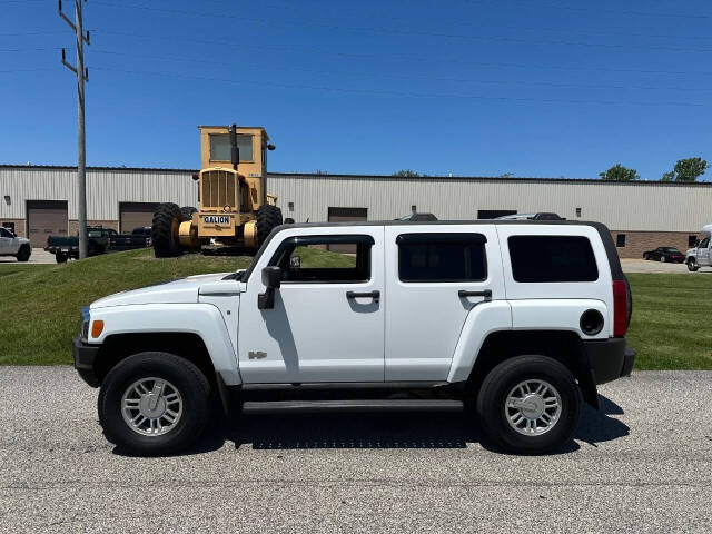 hummer h3 2009 5GTEN13E498124154 image hummer h3 2009 5GTEN13E498124154 image