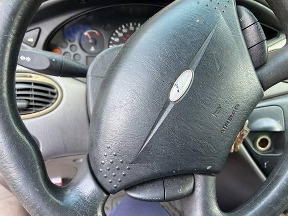 FORD FOCUS 2001 1FAFP36381W326254 image