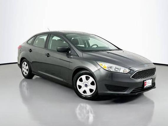 FORD FOCUS 2015 1FADP3E22FL348355 image