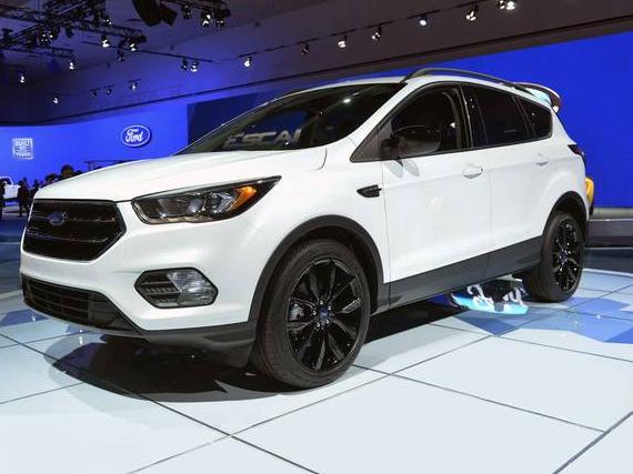 FORD ESCAPE 2019 1FMCU0F70KUB62398 image