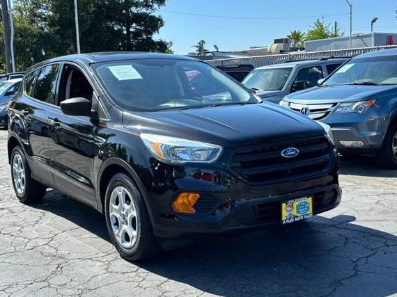 FORD ESCAPE 2017 1FMCU0F72HUC59224 image