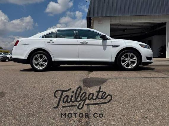 FORD TAURUS 2019 1FAHP2D84KG102766 image