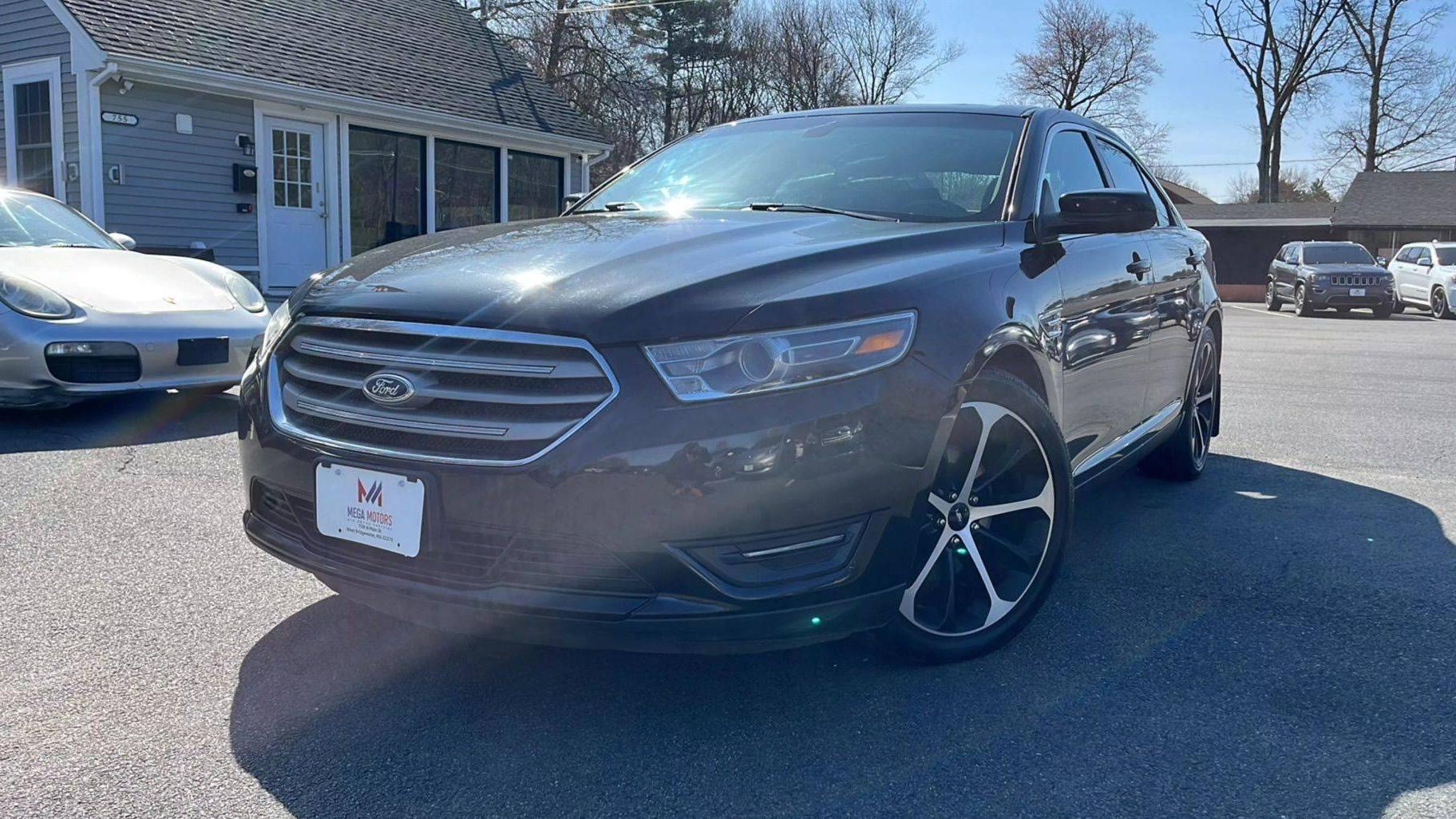 FORD TAURUS 2015 1FAHP2E82FG113561 image