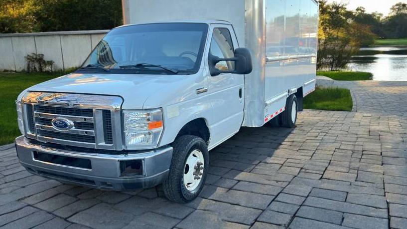 FORD E-350 2018 1FDWE3FS8JDC40019 image