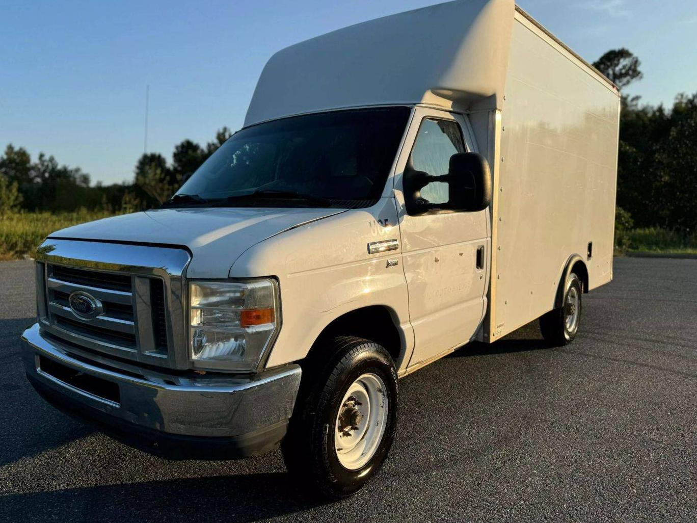 FORD E-350 2012 1FDSE3FL6CDA62671 image