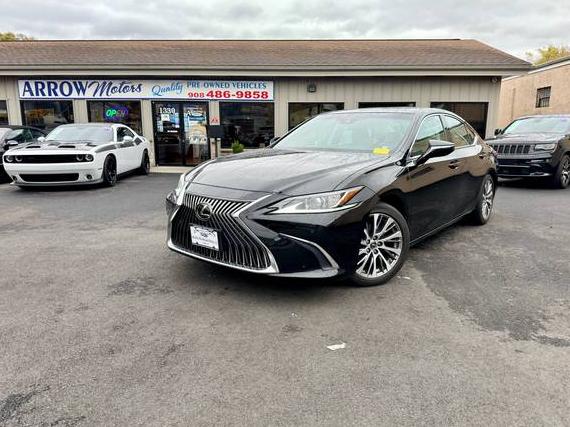 LEXUS ES 2019 58ABZ1B10KU018069 image LEXUS ES 2019 58ABZ1B10KU018069 image