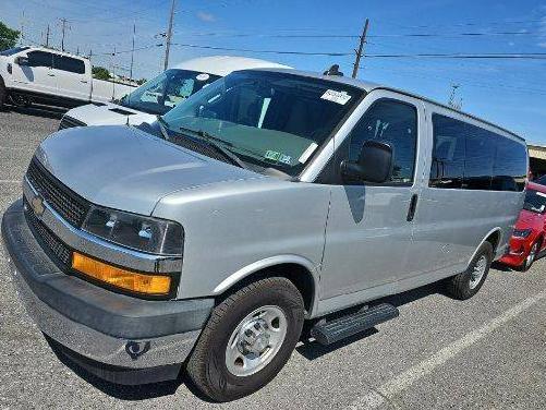 CHEVROLET EXPRESS 2018 1GAWGFFG1J1282795 image