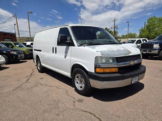 CHEVROLET EXPRESS 2004 1GCFH15T741150537 image