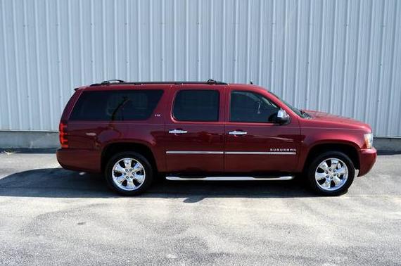 CHEVROLET SUBURBAN 2010 1GNUCKE08AR187943 image