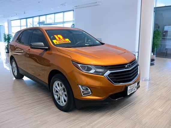CHEVROLET EQUINOX 2019 2GNAXHEV1K6218677 image