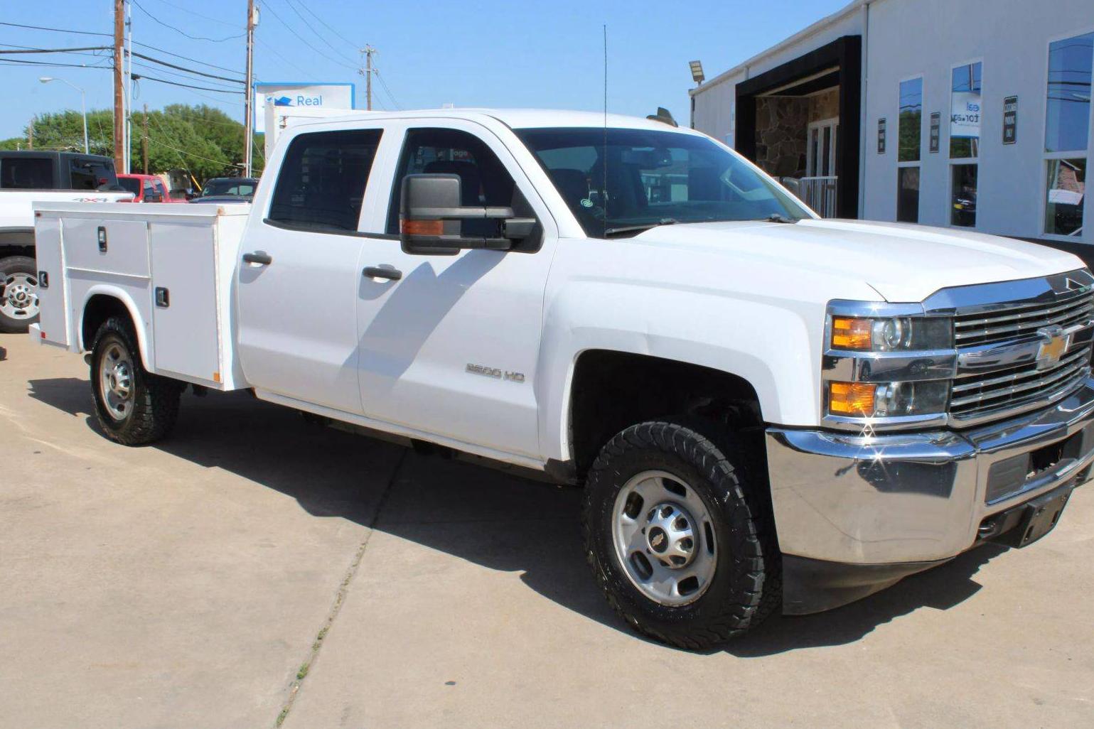 CHEVROLET SILVERADO 2018 1GB1KUEGXJF208594 image