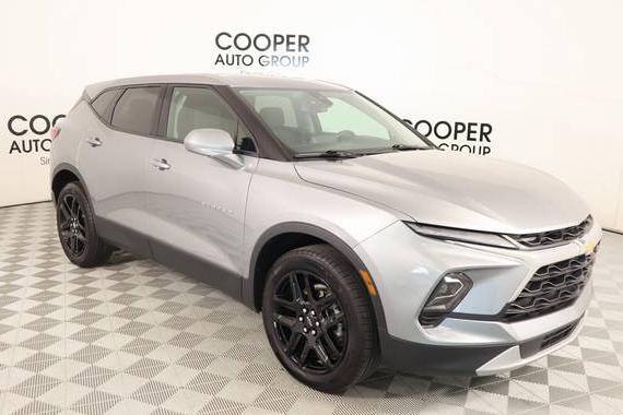 CHEVROLET BLAZER 2023 3GNKBCR40PS158326 image