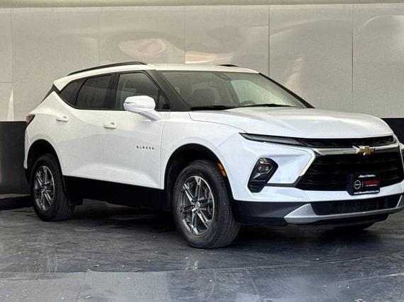 CHEVROLET BLAZER 2024 3GNKBJR4XRS167574 image CHEVROLET BLAZER 2024 3GNKBJR4XRS167574 image