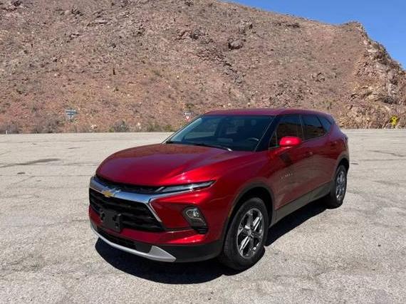 CHEVROLET BLAZER 2025 3GNKBCR41SS192462 image