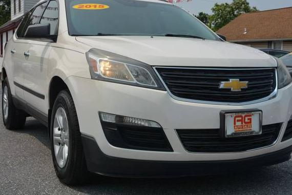CHEVROLET TRAVERSE 2015 1GNKRFED1FJ184632 image