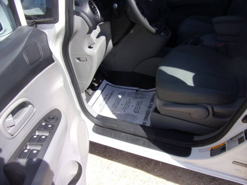 kia rondo 2009 KNAFG528397257693 image kia rondo 2009 KNAFG528397257693 image