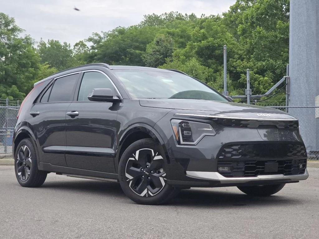 kia niro 2023 KNDCT3L10P5030428 image kia niro 2023 KNDCT3L10P5030428 image